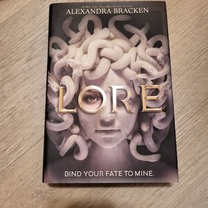 Lore by Alexandra Bracken - Black and White Cover